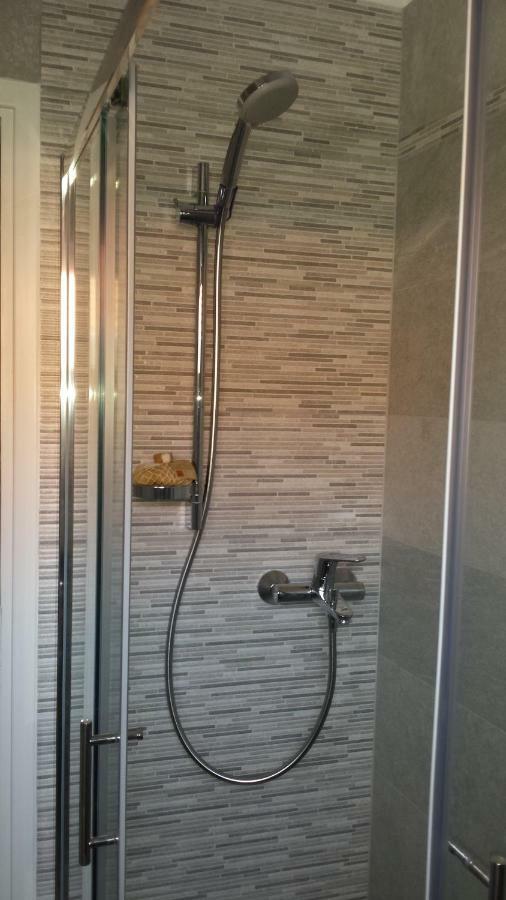 Apartment Robic Вир Екстер'єр фото